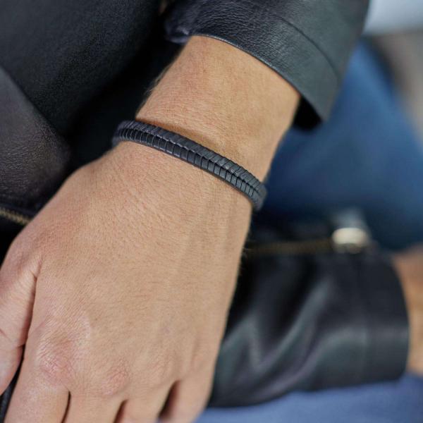 157BLK Armband Zwart Dames CHEVRON Collectie