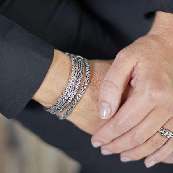 330BLK Armband Zwart Dames ROOTS Collectie