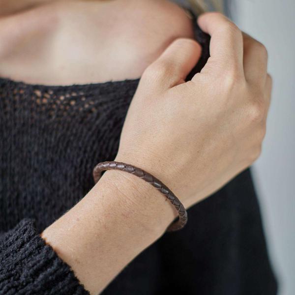 830BRN Armband Bruin Dames ROOTS Collectie